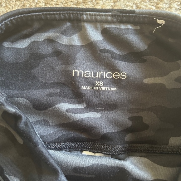 Women’s Maurice’s Shorts Size XS - Picture 2 of 3